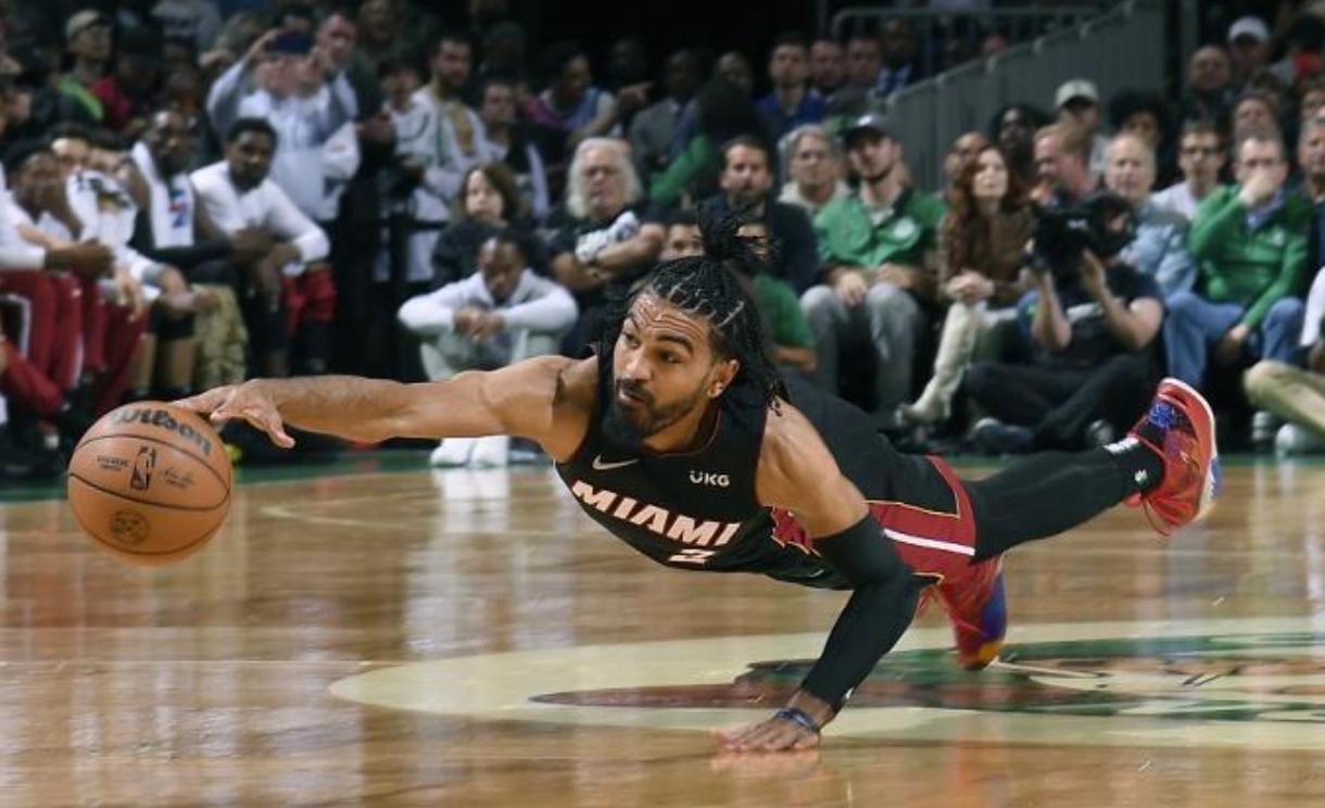 梦幻！拿181万年薪却在竞争FMVP！他带不走总冠军也能带走高薪