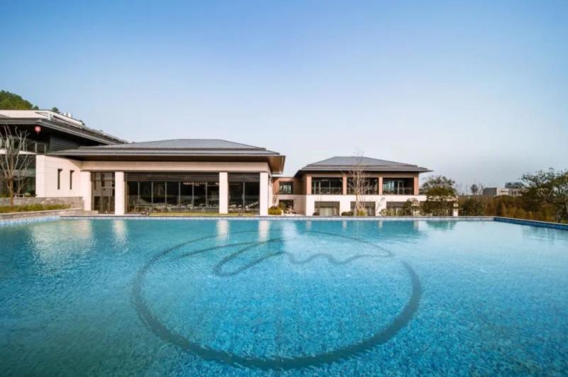 閰掑簵涓婃柊鍝佽鎬庝箞璺熷浜鸿,鍑幈閰掑簵鐞嗗康