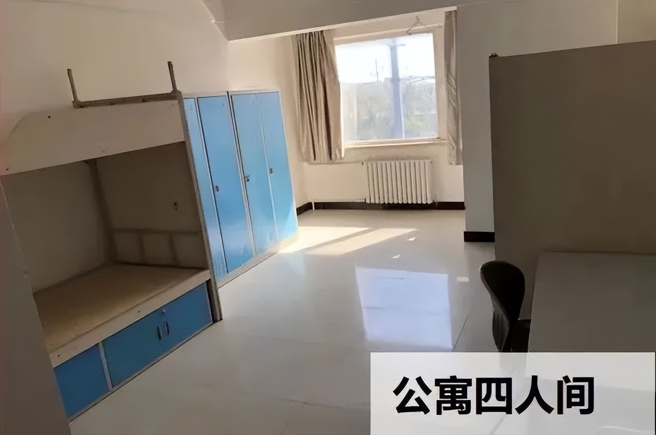 00后暑假工进厂,00后打工月入5万