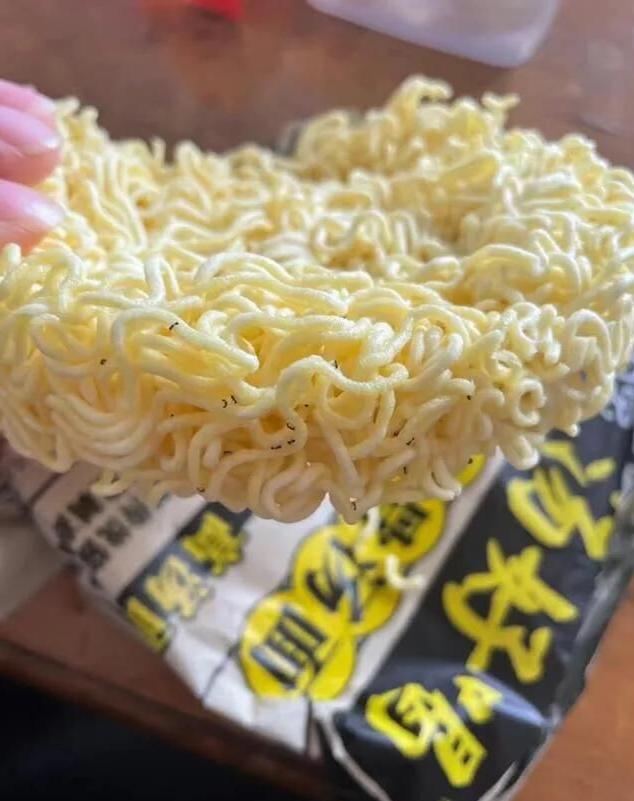 白象方便面出事了吗,白象方便面买到了坏的怎么办