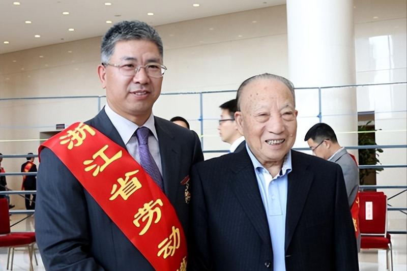 圆明新园横店集团徐文荣家族成员,横店创始人徐文荣哥哥