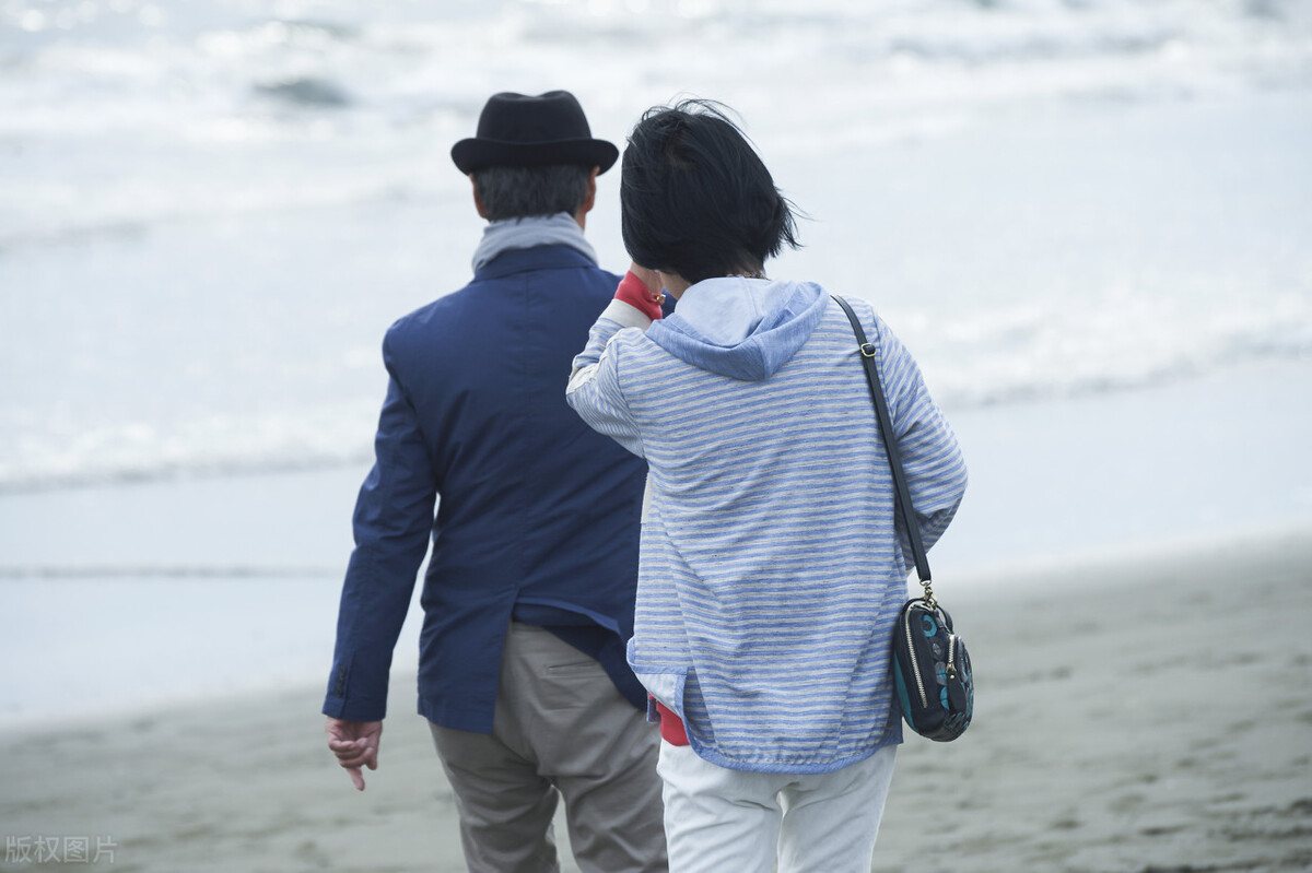 70岁大爷雇保姆后续,72岁大爷找保姆三个条件