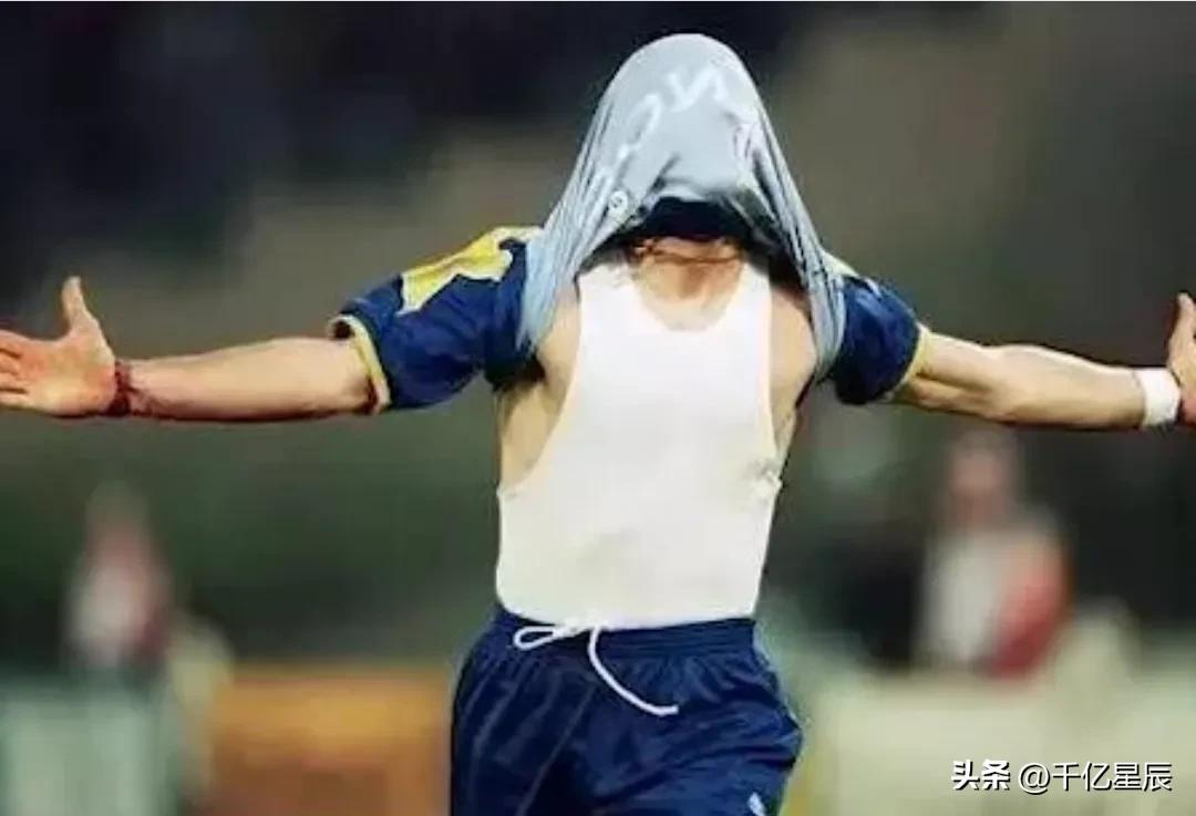 盘点足坛十大不可思议进球,足坛进球庆祝动作推荐