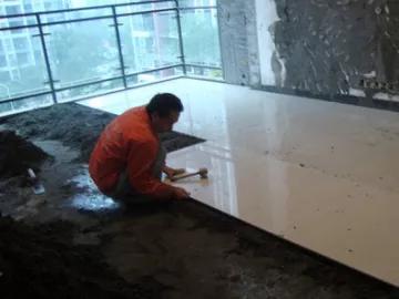 贴瓷砖手工费包含沙子水泥了吗,贴地砖手工费是多少
