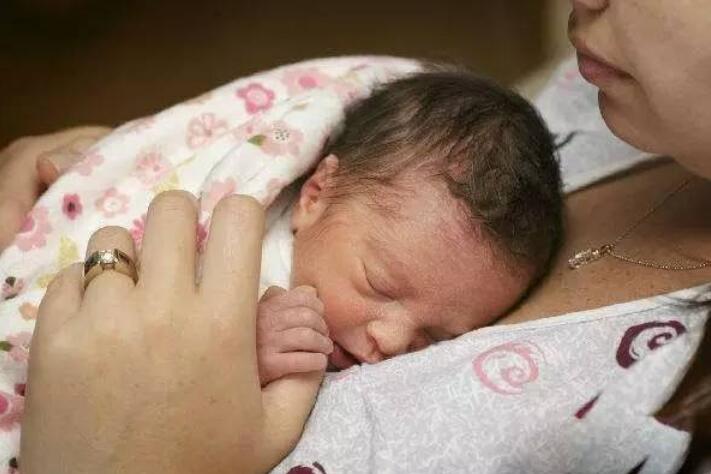 0-6个月宝宝护理,0-6个月的宝宝怎么护理