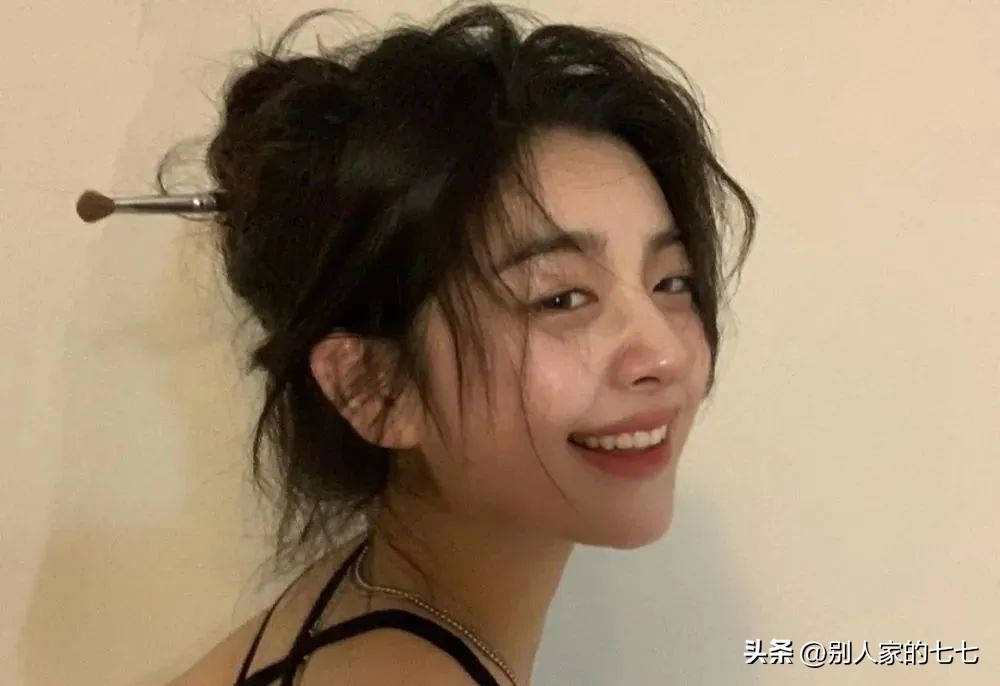 女人发消息给你的表示,女人突然发信息给你说明什么