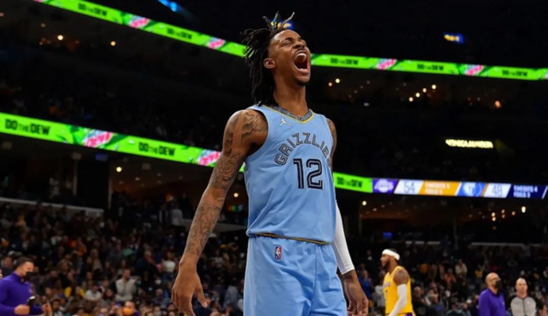 篮网28分逆转绿军,篮网28分逆转勇士