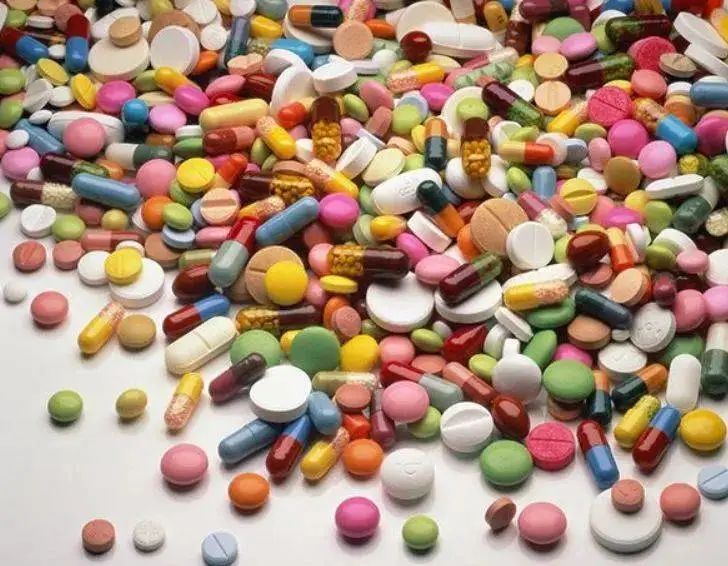 马来西亚留学准备什么行李,去英国留学必带行李