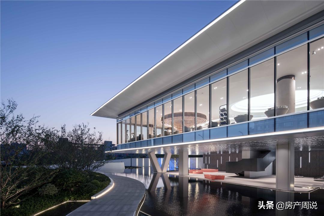 为什么有的小区一楼架空,为什么有些小区一楼是架空层