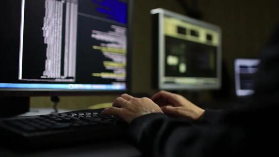 俄罗斯黑客近期做了什么,俄罗斯黑客与美国黑客