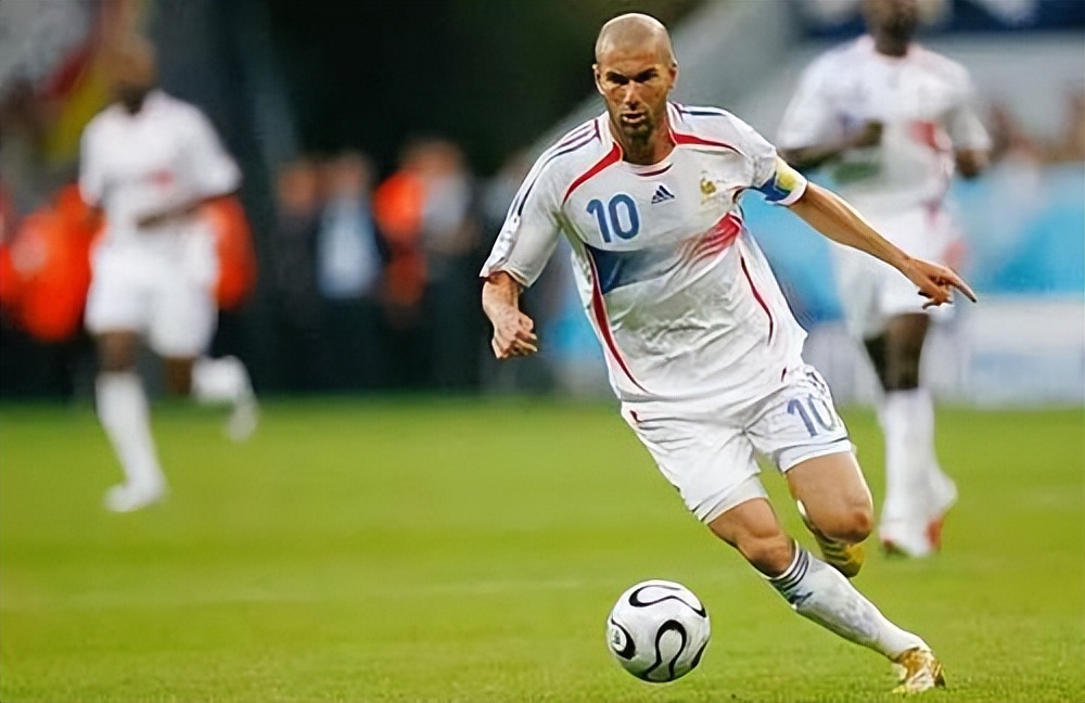 足坛现役最强10人,足坛史上10大最强球星