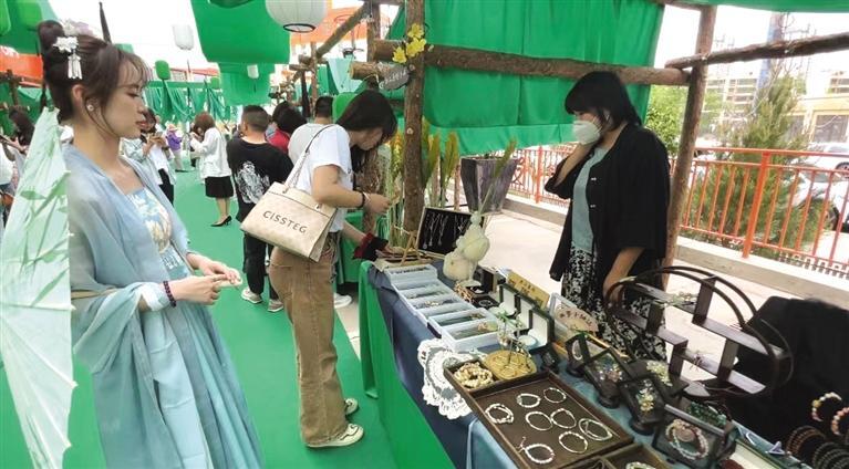 社区开展小区党员阵地活动标题,社区党建引领创城活动