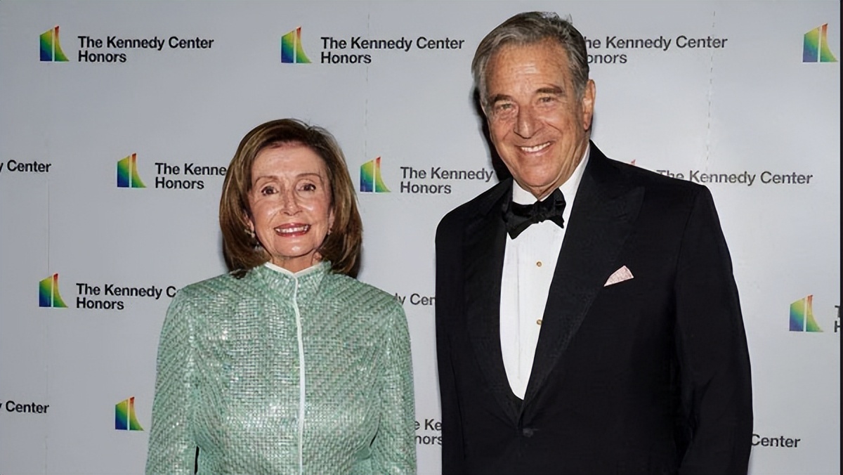 佩洛西年薪,佩洛西个人及家庭简历