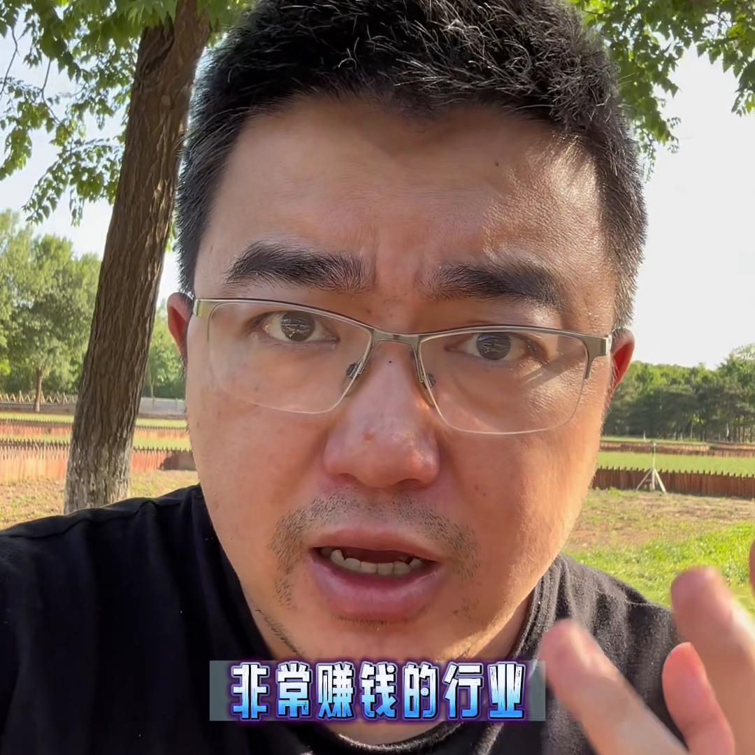 航天员的待遇到底有多好,航天工作人员有多难