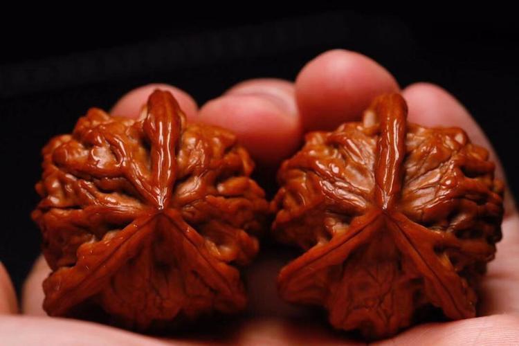 购买文玩核桃,什么最重要?文玩核桃购买全攻略!