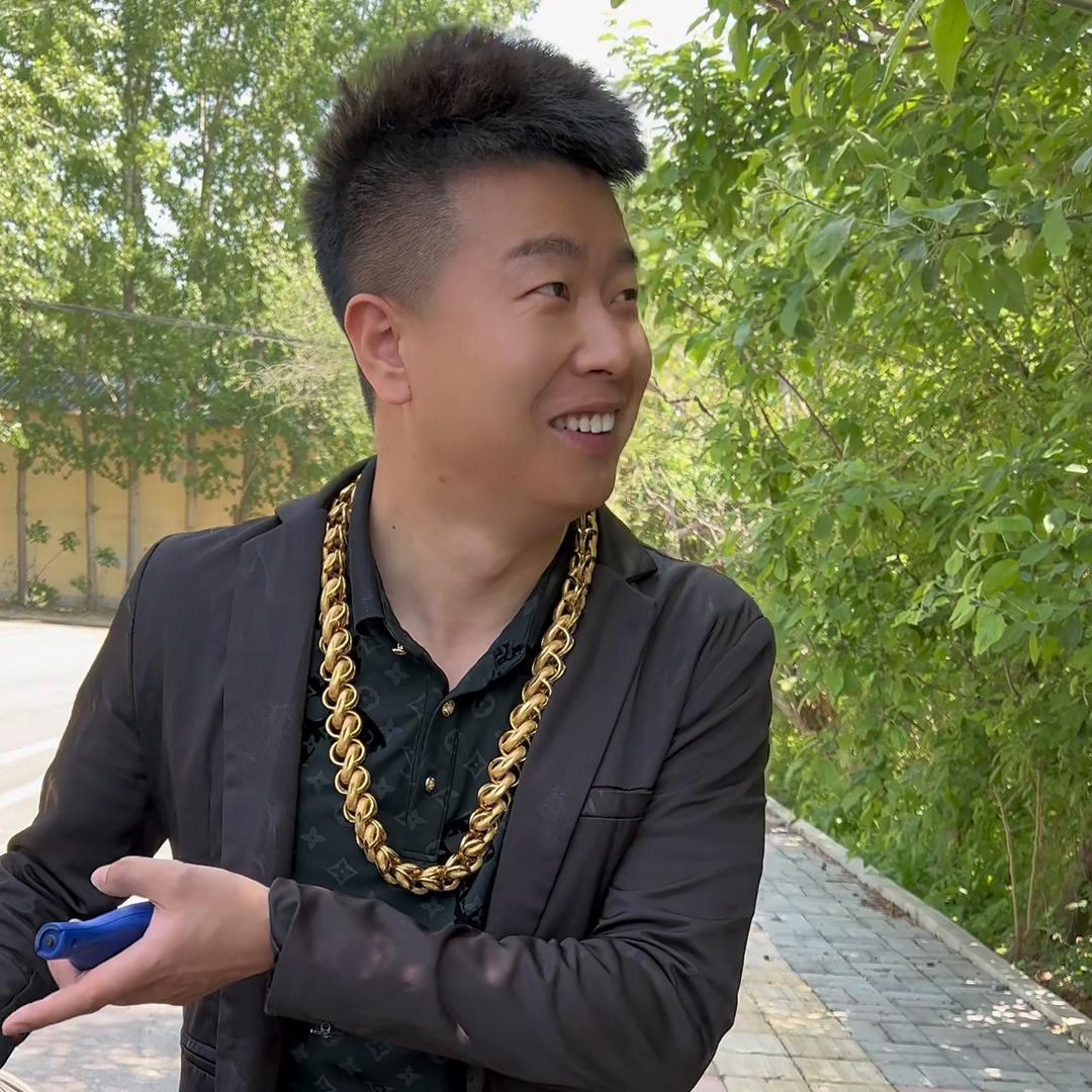 有个有钱的老爸真好完整版,有个有钱的爹