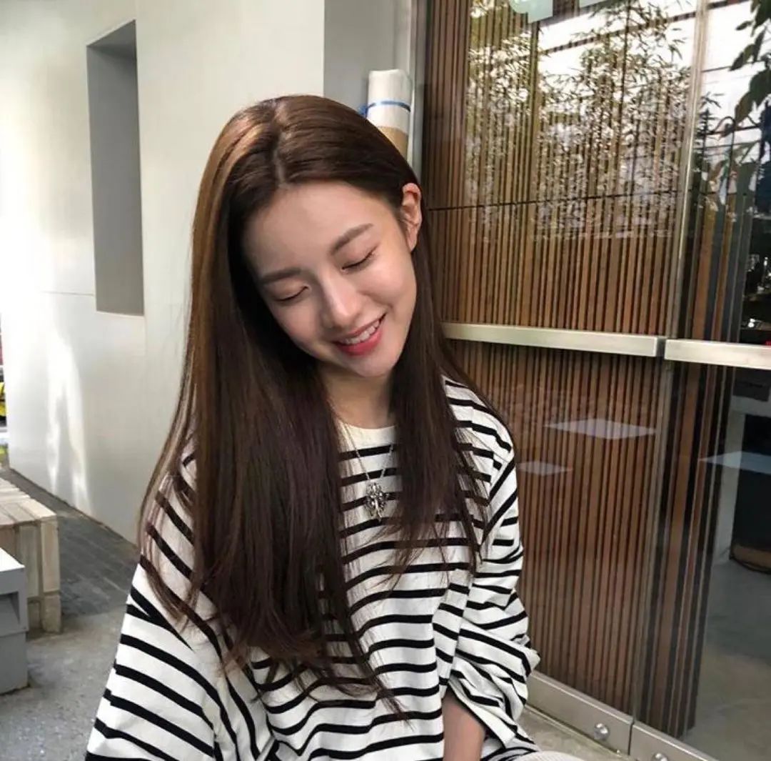 韩国女星全智贤巅峰颜值,小全智贤韩国高级脸