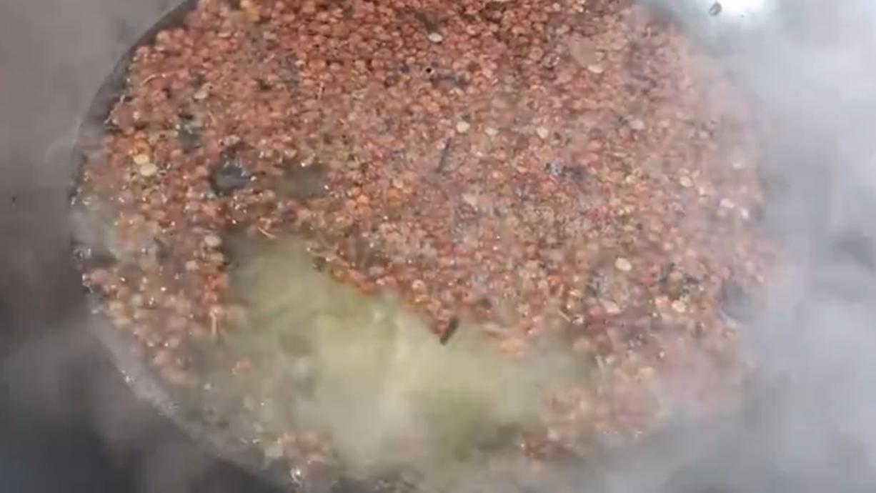 三菜品风味的起源花椒调味三剑客，花椒水、花椒面、花椒油（25）