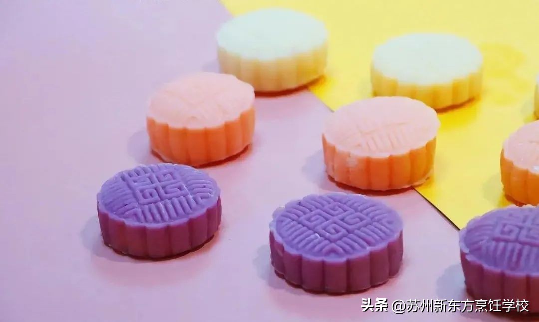 懒人一次成功的冰皮月饼,一口就爆浆的月饼