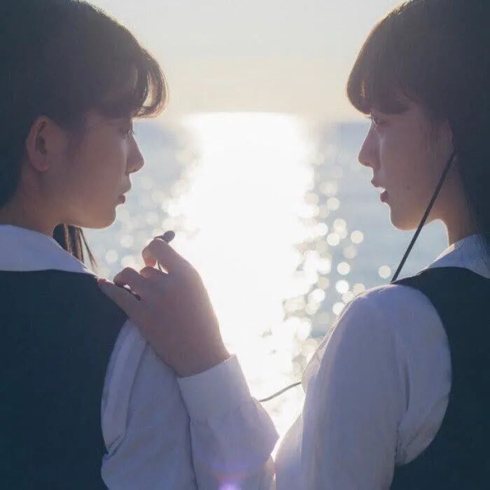 闺蜜头像一左一右真人可爱姐妹,情侣头像和闺蜜头像连在一起的