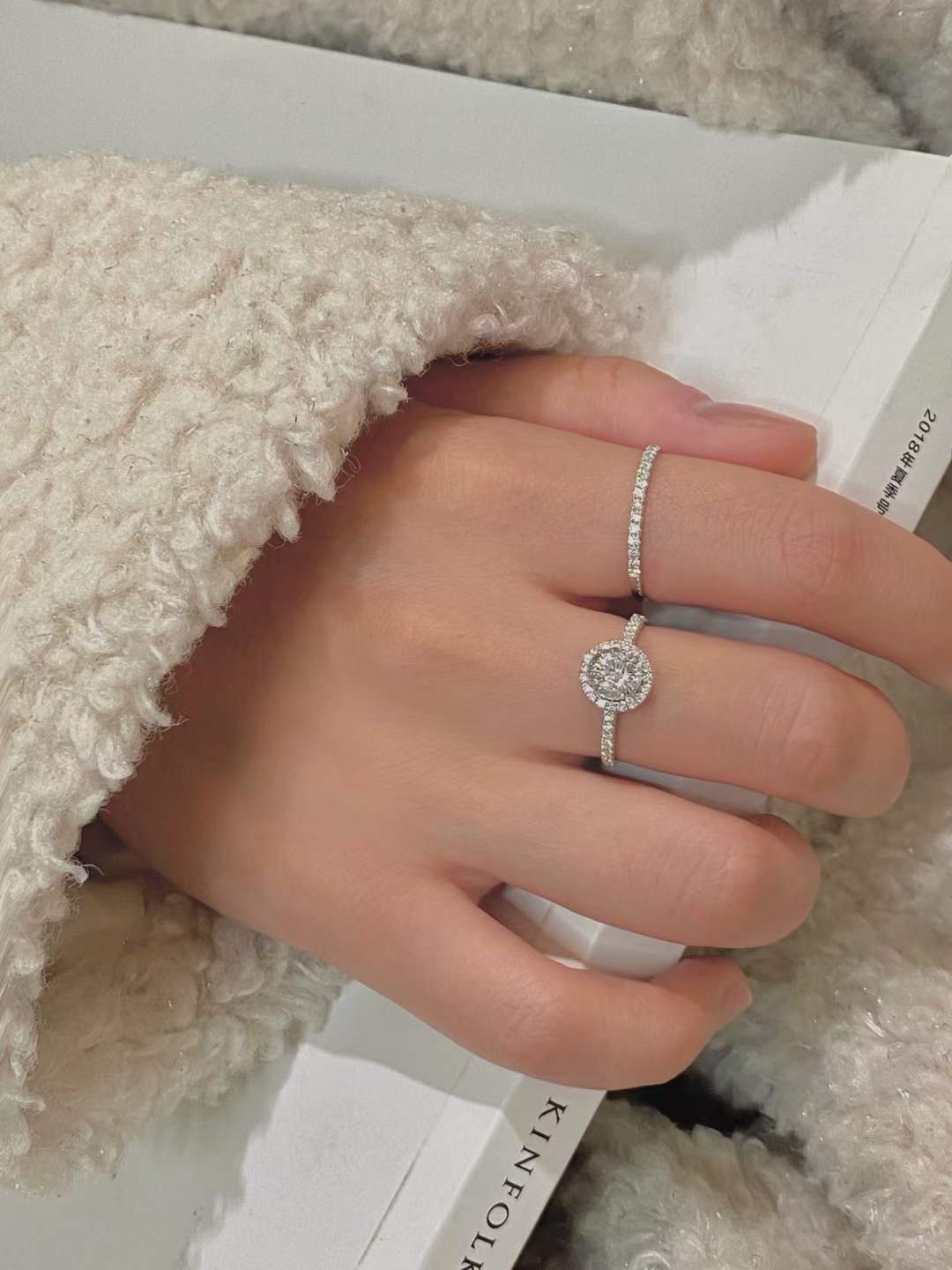 大连哪家钻戒便宜实惠,西安钻戒私人定制店铺