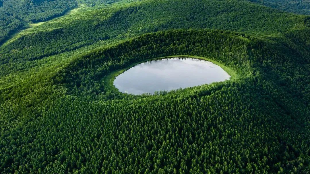 鍐呰挋鍙ゅ宸磋兒椋庢牸琛ｆ湇,澶氬反瀹夌┛鎼唴钂欏彜