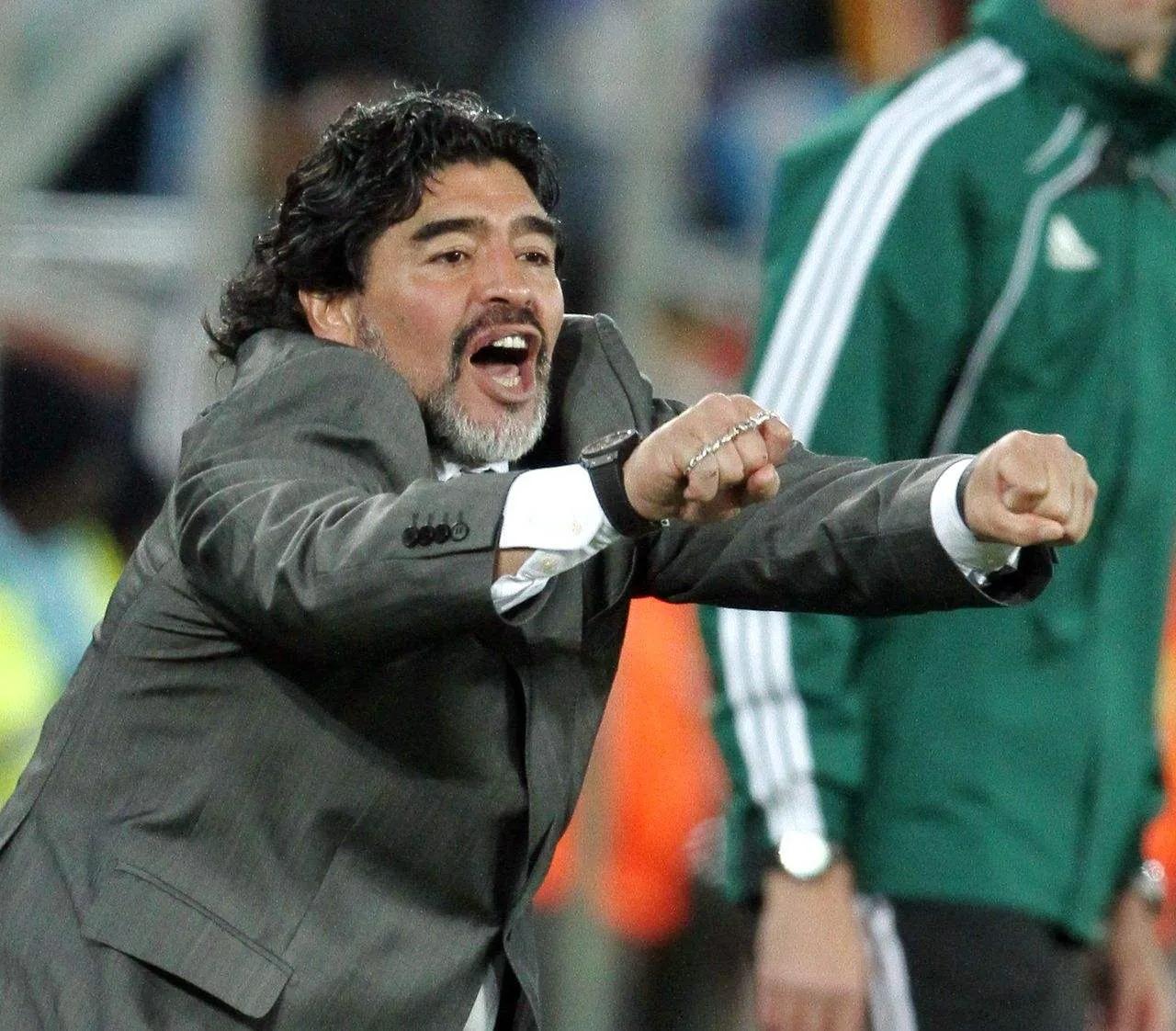 梅西还未出世之时，马拉多纳曾经评论了三个传说中的接班人