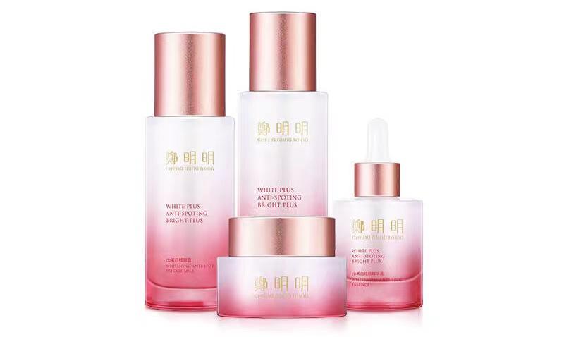 郑明明美白祛斑,郑明明美白防晒霜