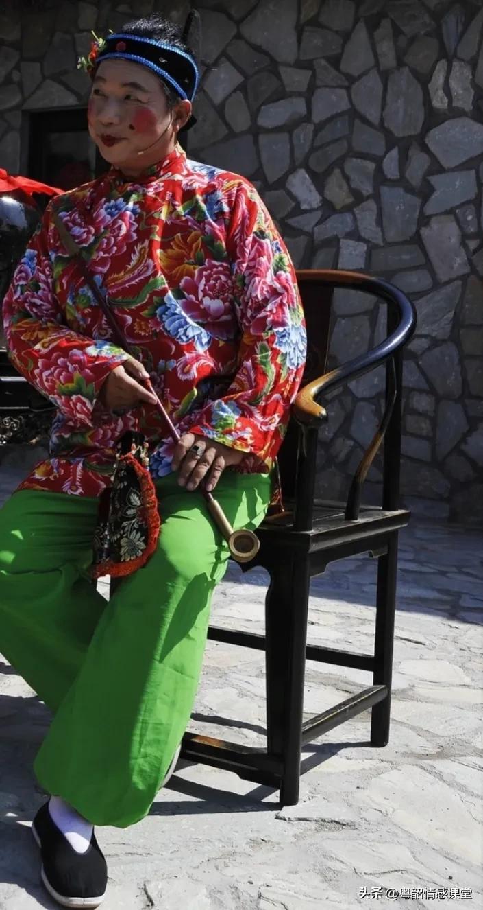 42岁媒婆倾诉：12年做媒经历，现在我嫁给了32岁的光棍