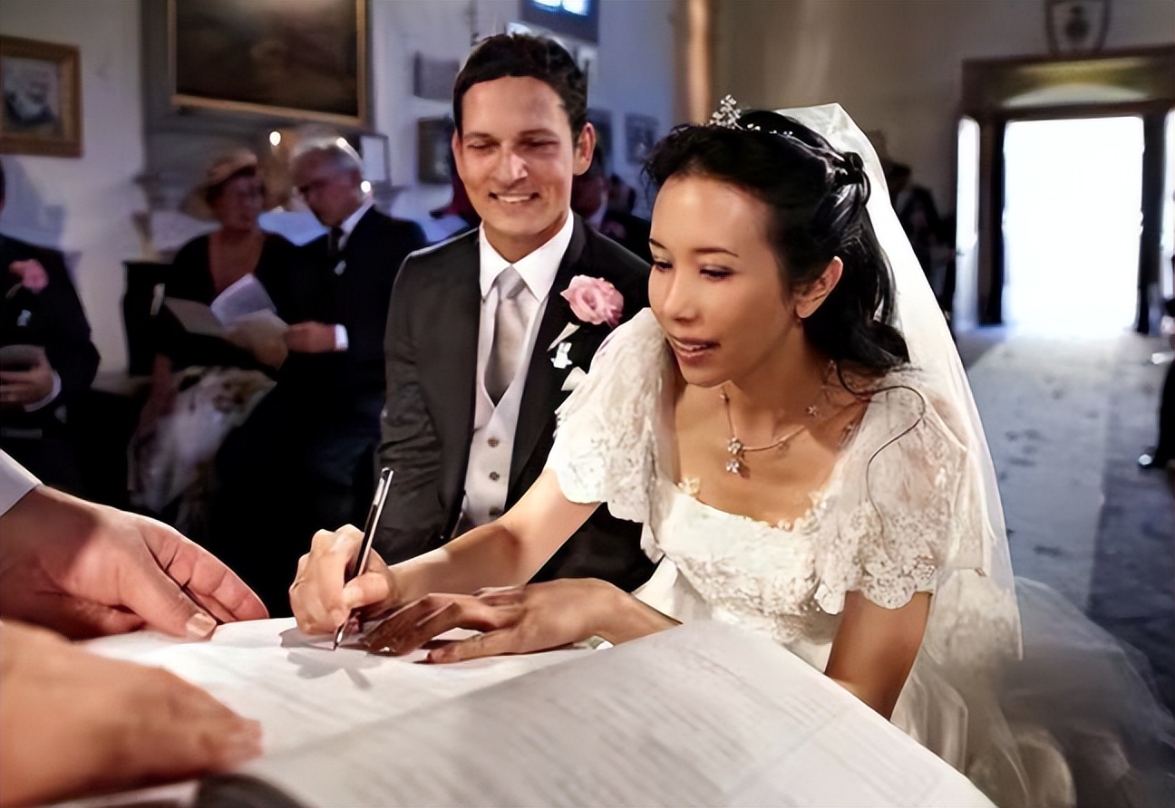 回应穿辱华品牌服装,穿辱华品牌会挨打吗