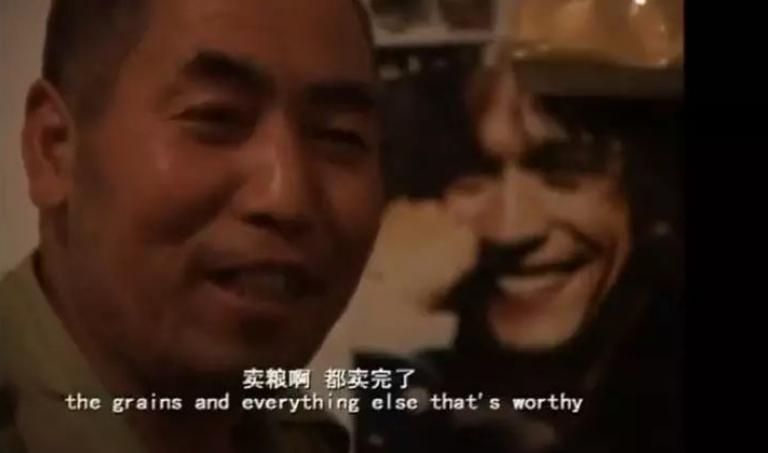 20年前，陕西农民把儿子供成大学生，毕业后月薪600，读书无用？