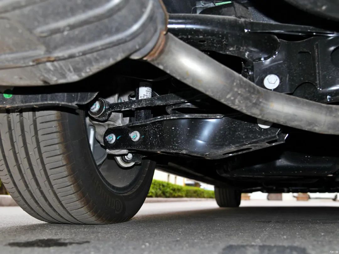 上汽大通maxusg90七座版低配,上汽大通maxusg90第三排