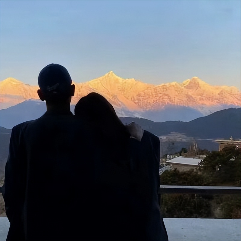 氛围感情侣头像海边双人,情侣微信头像一男一女唯美有意境