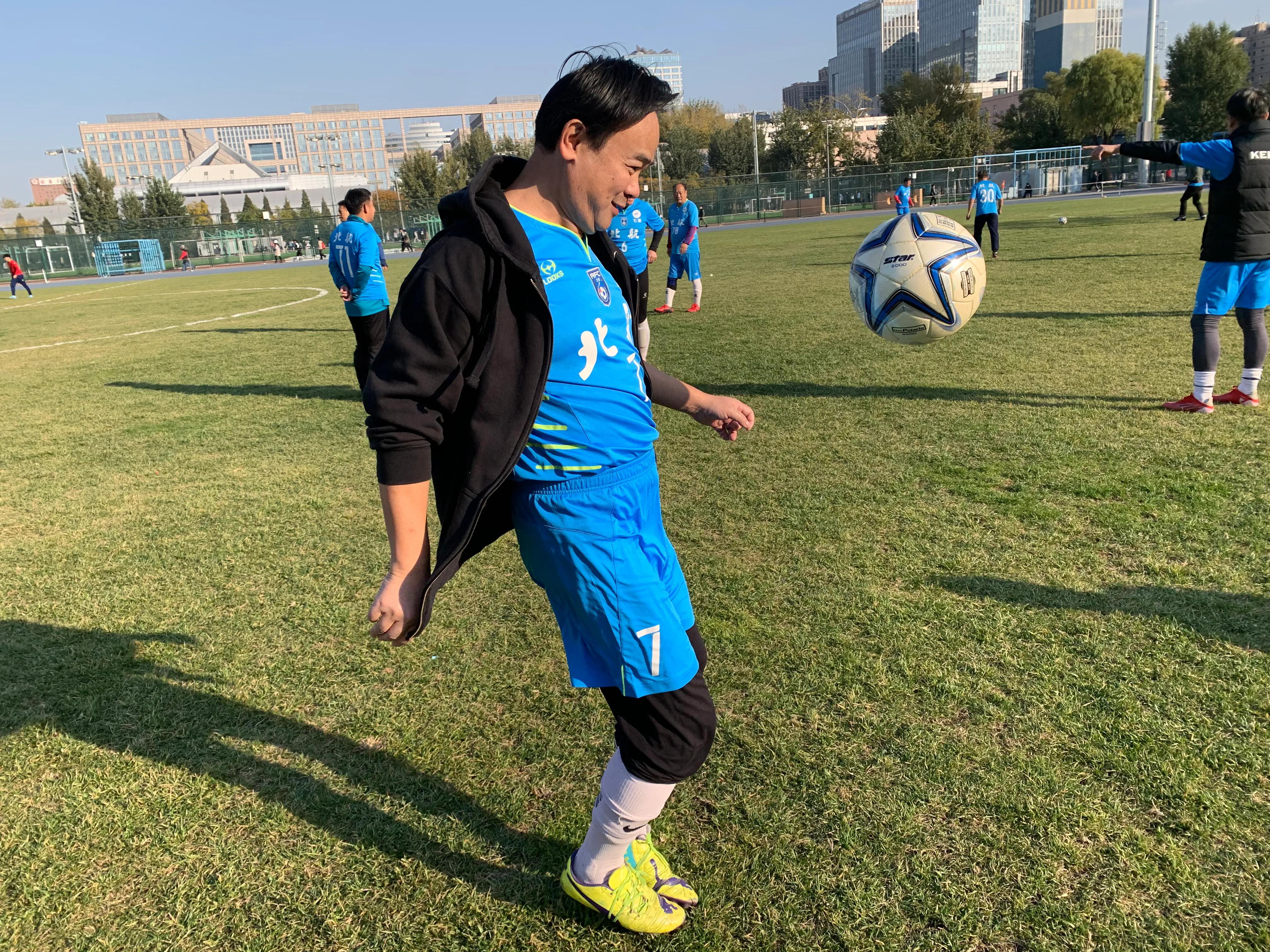 青春,真好——北航校园足球公益基金启动式之校友返校绿荫风云