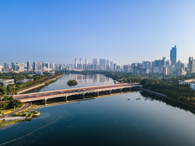 在南宁收入7000独自供房,后悔离开深圳买不起房