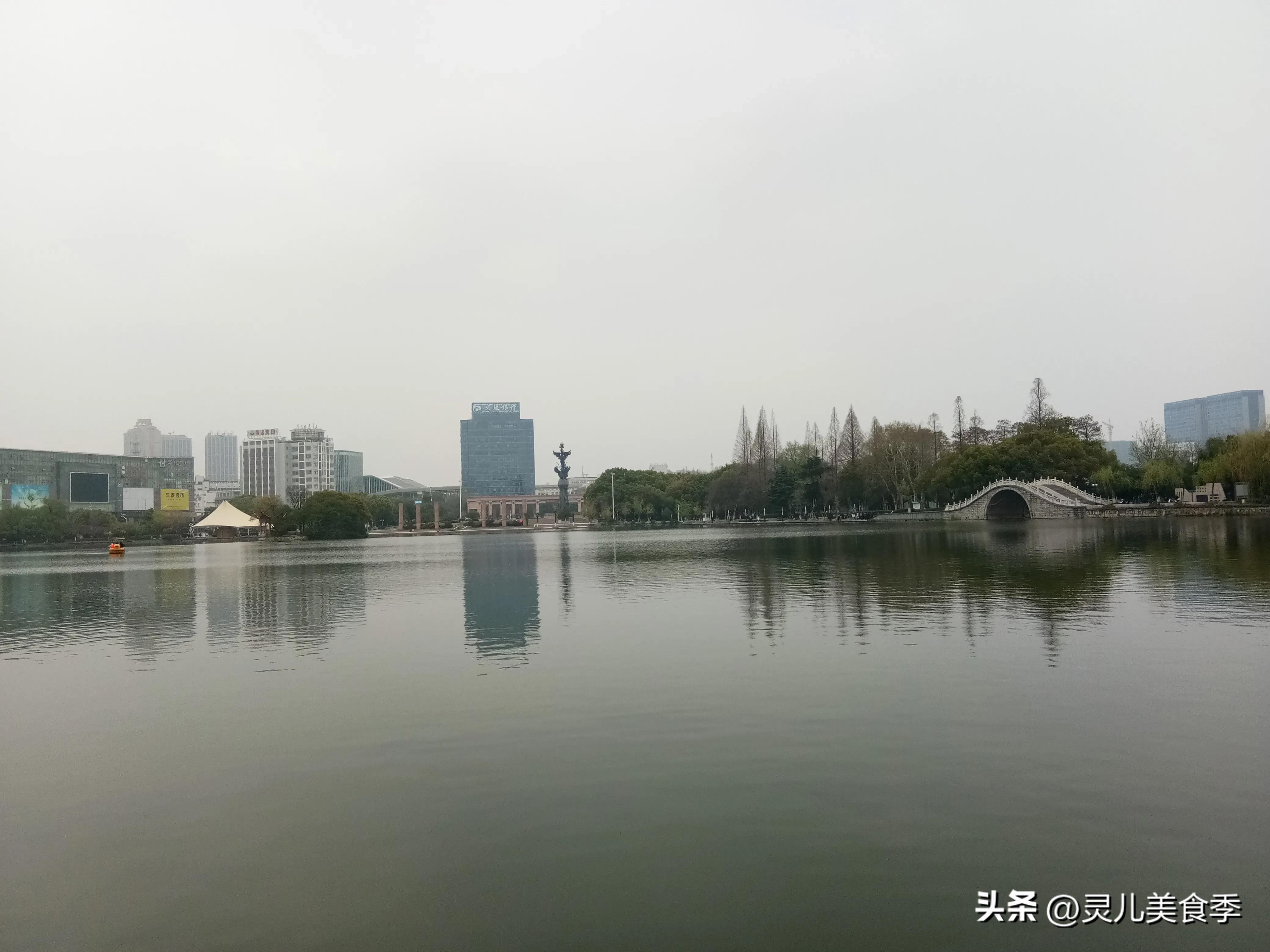 自驾皖南川藏线8天7晚，夫妻俩花费2千，美食美景苦乐尽收囊中