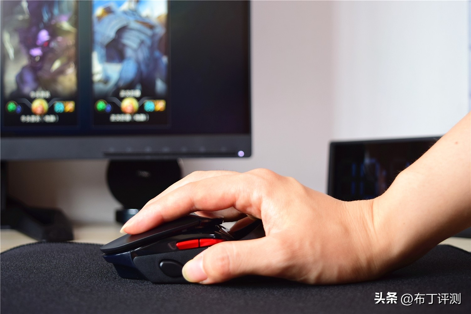 最具性价比的金属游戏鼠标,一只专门为游戏设计的黑科技鼠标