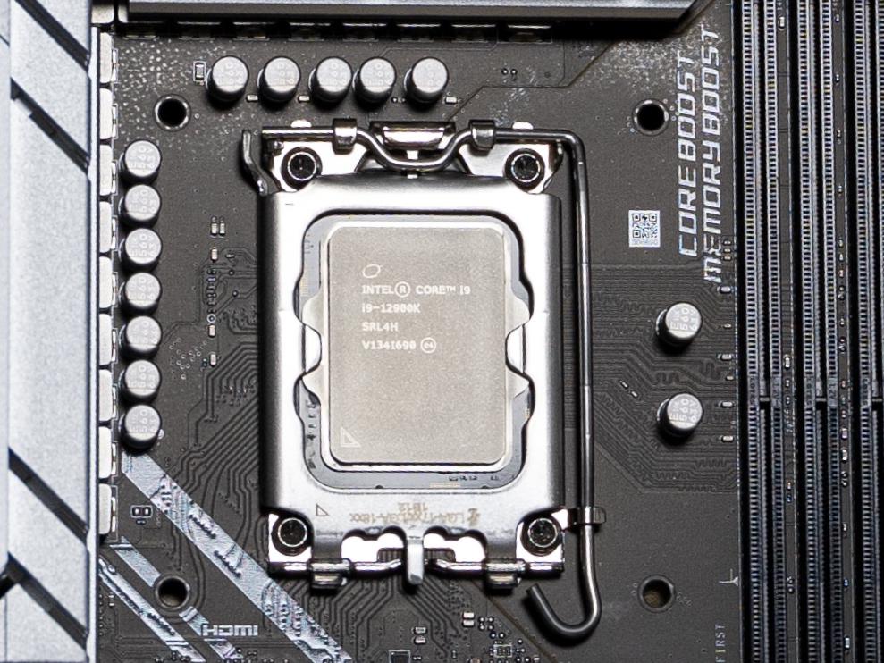 微星z690刀锋钛开箱测评,微星z690edgeti主板接口介绍