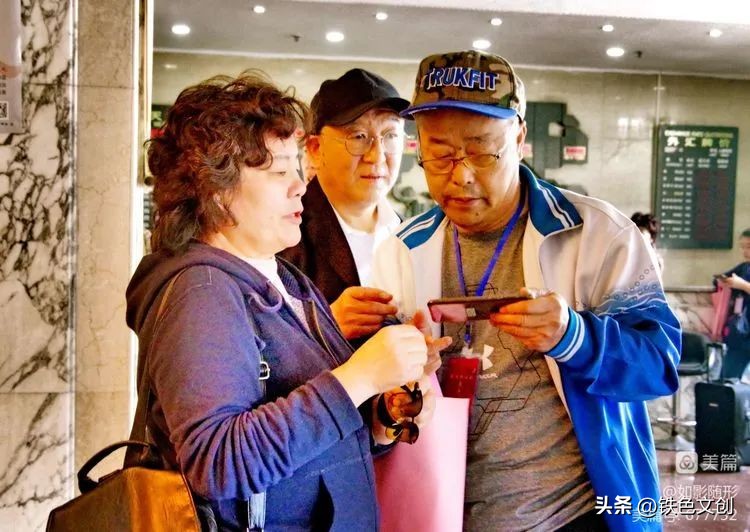 八一五二九部队老兵联谊会,老兵聚会不减当年