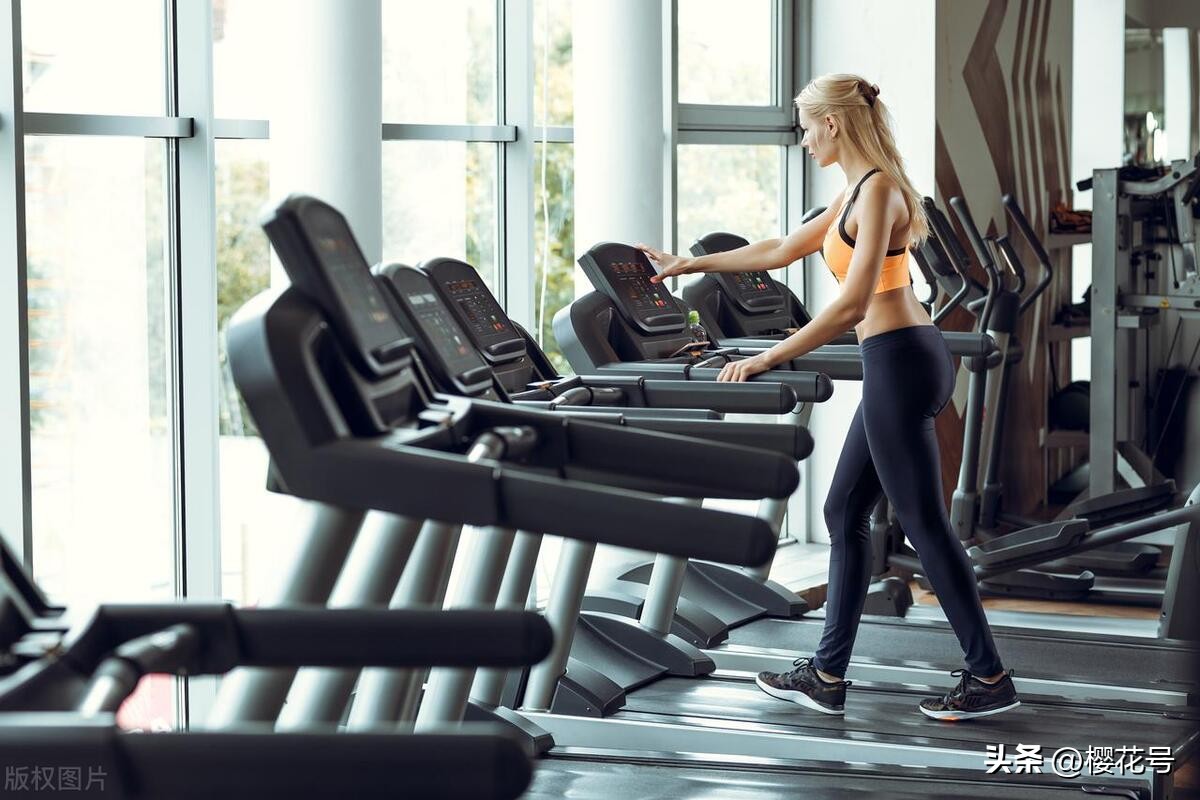 健身房跑步机跑多久减肥,跑步机减肥效率怎么样