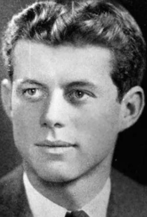 赫本曾多次出入肯尼迪办公室,赫本多次出入白宫