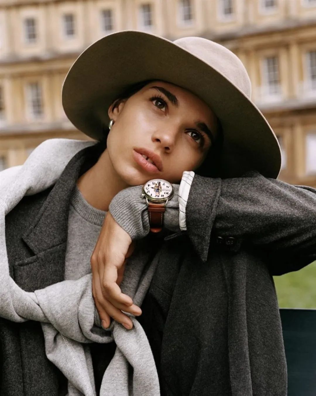 粉色配高级灰好看吗,粉色配灰色好看吗