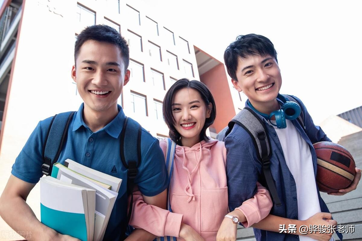 直招军士预报名开始，无论是士官还是军士，都是大学生不错的选择