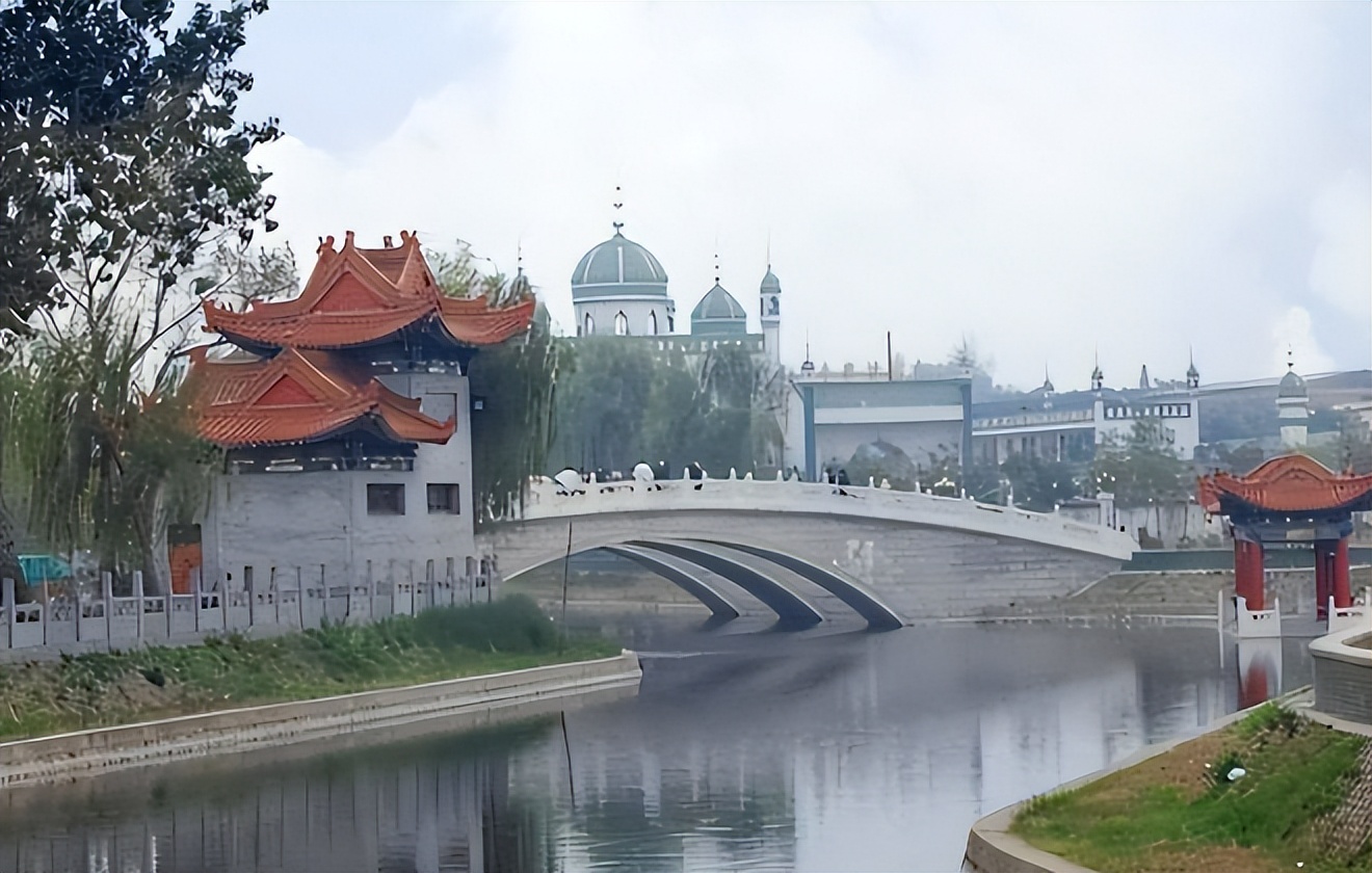 中国南街村第一村,中国的南街村到底有多好啊