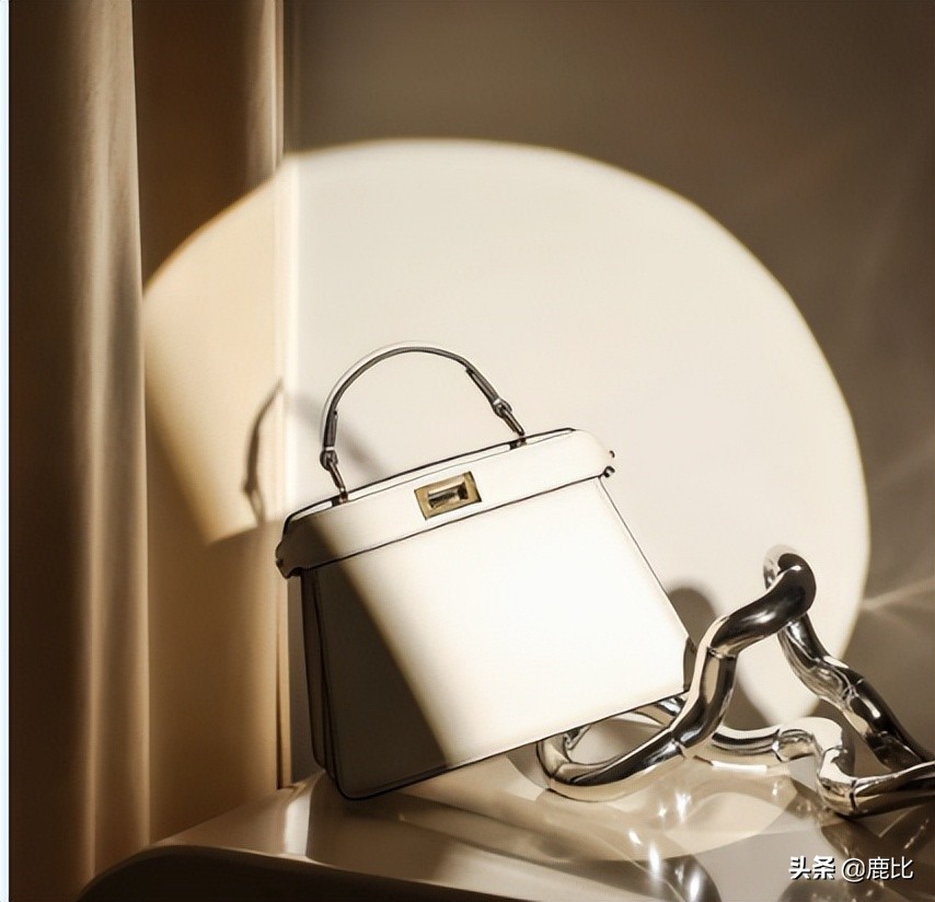 已经出道13年，为什么大家还是很爱FENDI这款包？