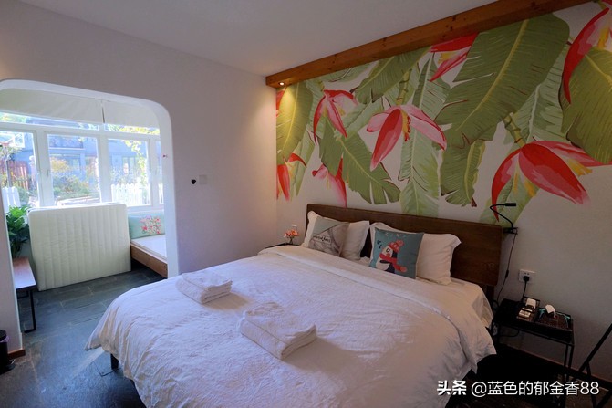 周末白相里的一张床、一群朋友、暴走于迪士尼乐园