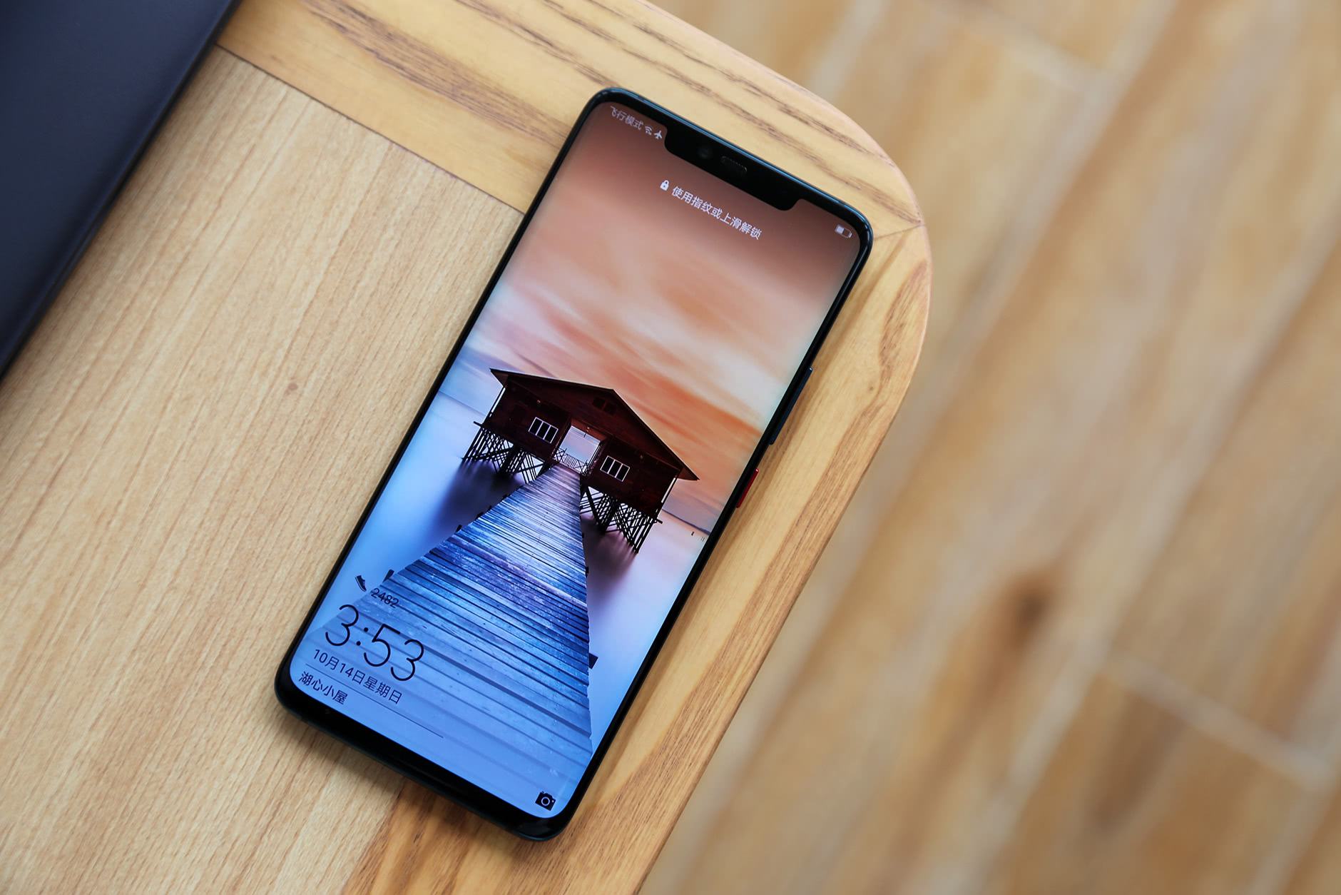 华为的老款mate20pro还值得买吗,华为mate20pro当年什么样的存在