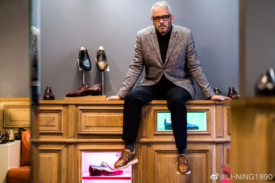 李宁1990经典款,李宁1990哪一年出来的