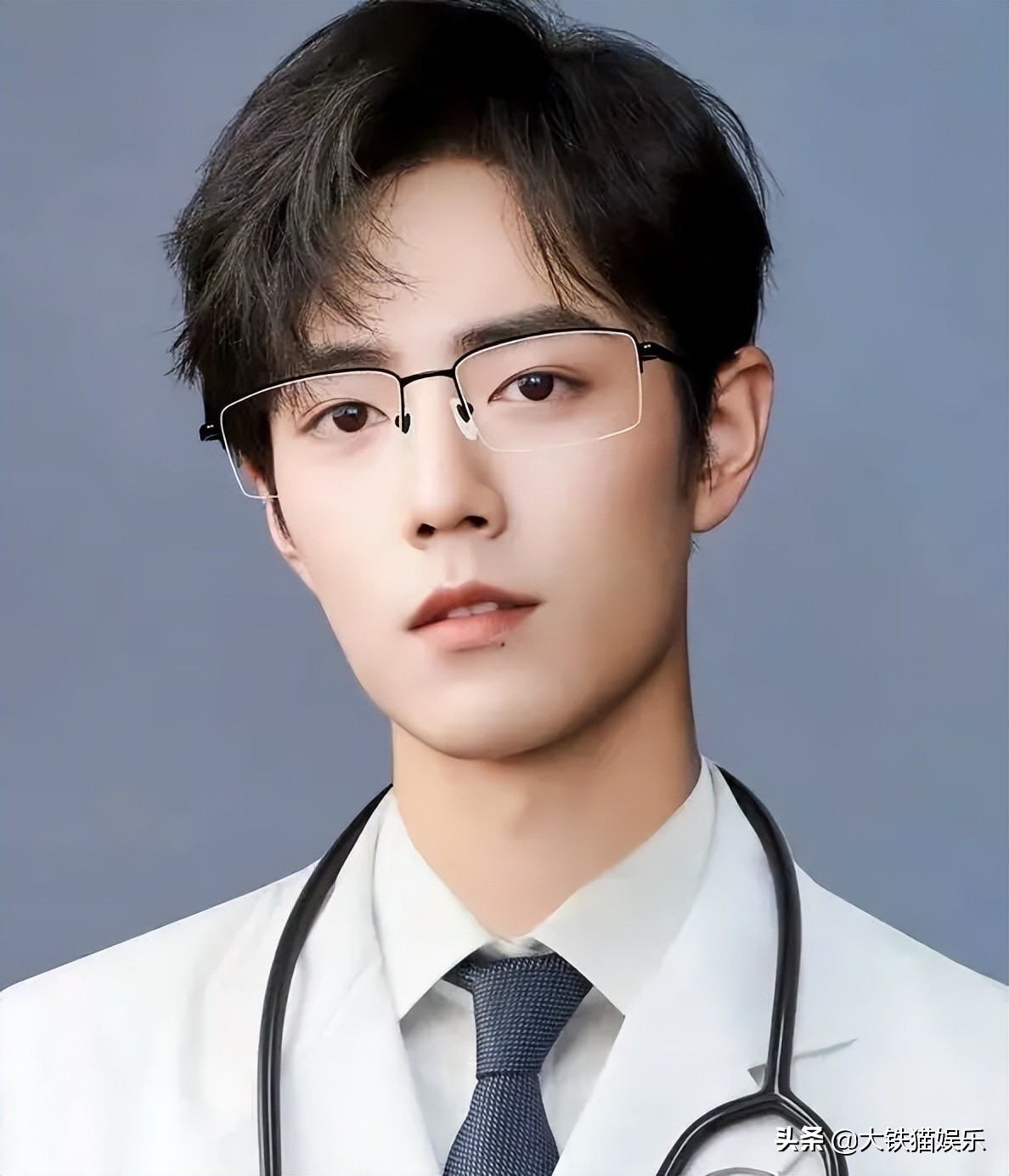 眼镜杀也挑人！这18位男星，有人戴上像撕漫男，有人秒变隔壁大爷