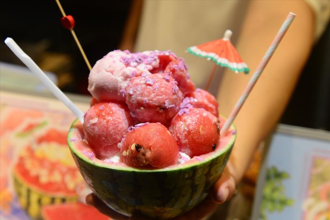 为啥吃冰淇淋,为什么吃冰淇淋有人说会太烫